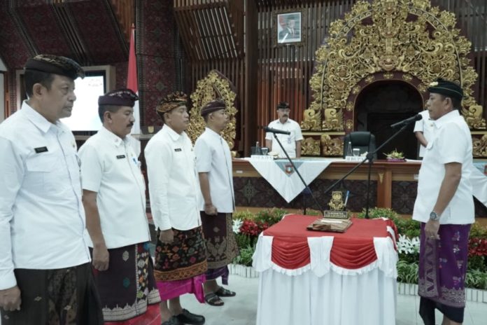 Bupati Gus Par Lantik Komisaris Dan Direktur PT Karangasem Sejahtera (Perseroda) 1