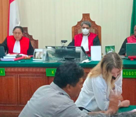 Ditangkap di Bandara Ngurah Rai, WNA Penyelundup Kokain Dituntut 12 Tahun