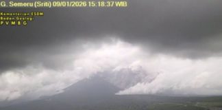 Gunung Semeru Erupsi, Lontaran Awan Panas Sejauh 4 Kilometer