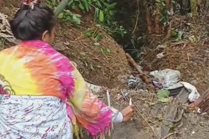 Hari Kedua Pencarian Ibu Dan Balita Hanyut Di Marga, Keluarga Gelar Prosesi Doa 1