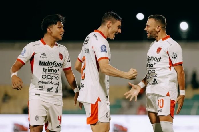 Laga Panas Diwarnai 'Hujan' Kartu, Bali United Taklukkan PSM Makassar 1