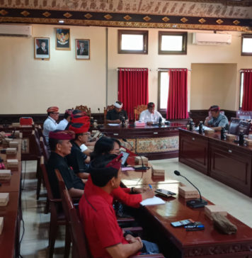 Pansus VIII DPRD Tabanan Desak Sosialisasi Skema Pengelolaan Tanah Lot