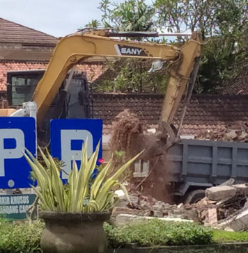 Pembangunan Poliklinik RSUD Wangaya Dimulai, Pelayanan Sementara Pindah di 3 Gedung