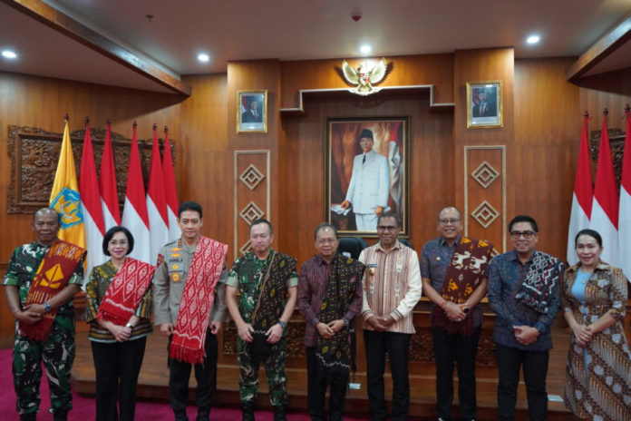 Pemprov Bali–Pemprov NTT Tegaskan Komitmen Jaga Harmoni Kehidupan Bersama 1