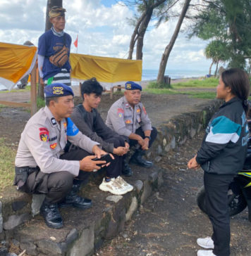 Satpolairud Polres Gianyar Tingkatkan Keamanan dan Kebersihan di Pantai Masceti