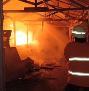 Tempat Usaha Ukiran Sanggah Terbakar, Kerugian Diperkirakan Rp700 Juta