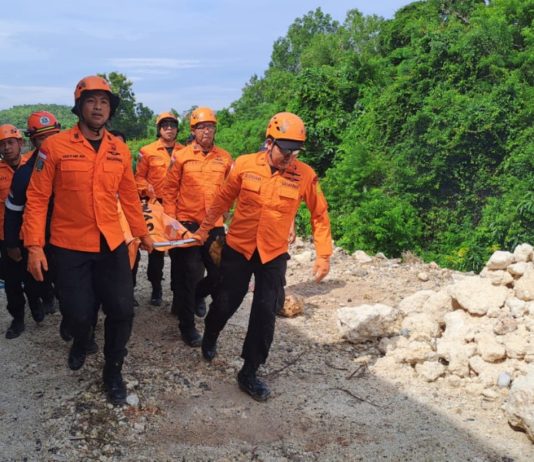 Tiga Pekerja Tertimbun Longsor di Ungasan, Dua Orang Tewas