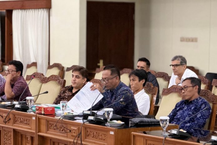 Akui Melanggar, Queens Tandoor Minta Maaf Di Hadapan Pansus TRAP 1