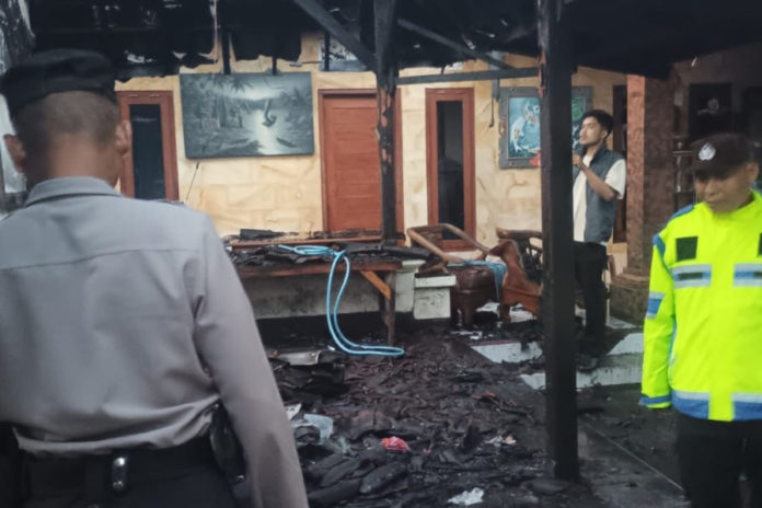 Bale Dangin Milik Warga Banjar Budaga Terbakar, Diduga Ini Penyebabnya 1