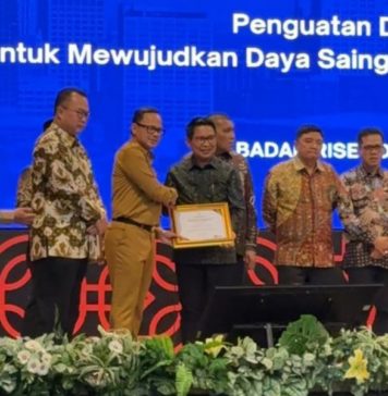 Bupati Adi Arnawa Jadi Pembicara di BRIN, Pemkab Badung Terima Sertifikat Apresiasi IDSD Tahun 2025