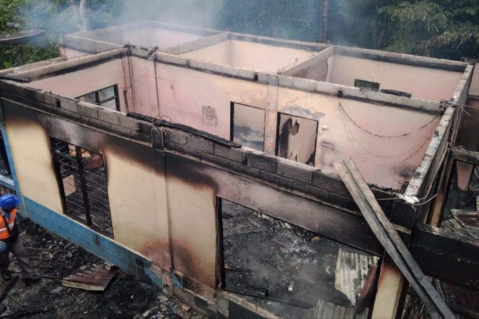 Ditinggal Penghuni, Rumah Kontrakan Di Pegayaman Terbakar 1