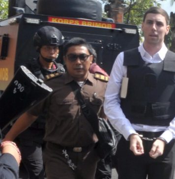 Eksekutor Pembunuhan WN Australia dan Penyewa Mobil Dituntut Berbeda