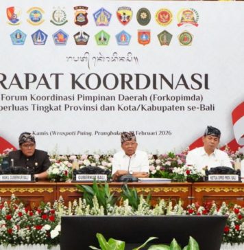 Jalankan Arahan Presiden, Gubernur Koster Perkuat Penanganan Sampah dan Tata Kelola Pariwisata