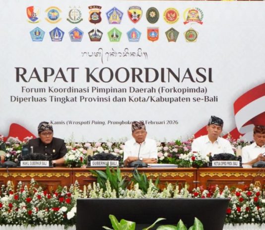 Jalankan Arahan Presiden, Gubernur Koster Perkuat Penanganan Sampah dan Tata Kelola Pariwisata