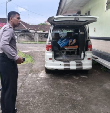 Jasad Pria Ditemukan Mengambang Dekat Sampan Kosong di Perairan Selat Bali