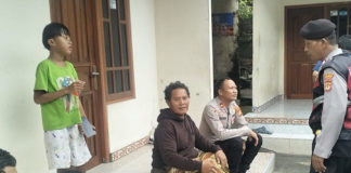 Kapolsek Sukawati Tanggung Biaya Pengobatan Korban Longsor di Tegenungan