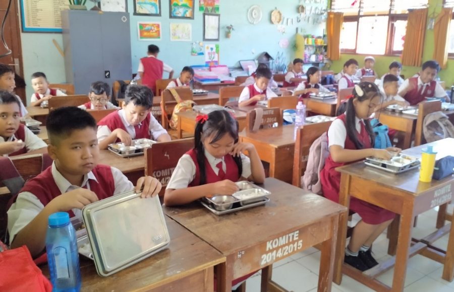 MBG Tetap Jalan Saat Ramadan, Menu Kering Disiapkan untuk Siswa Muslim