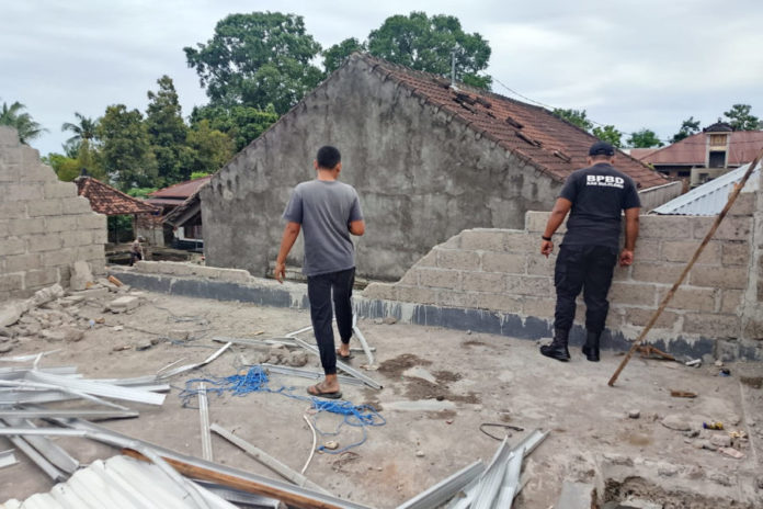 Puting Beliung Terjang Dua Rumah Warga Di Buleleng 1