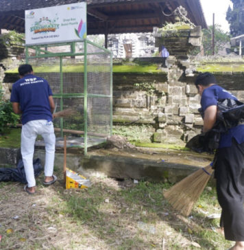 Rutan Gianyar Ajak Warga Binaan Bersihkan Kawasan Pura Masceti