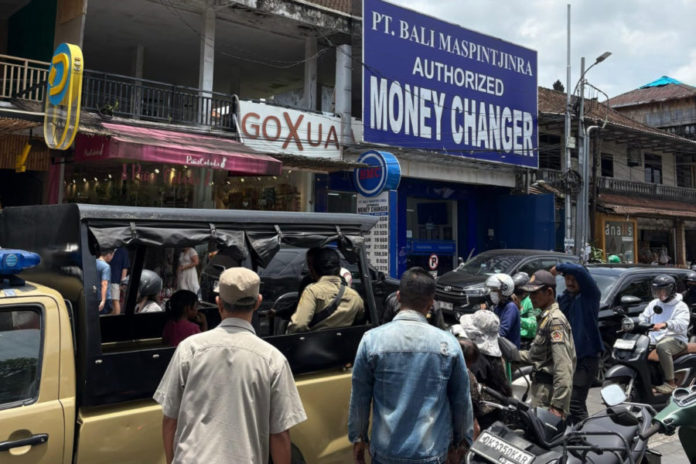 Satpol PP Gianyar Amankan Delapan Gepeng Di Kawasan Wisata Ubud 1