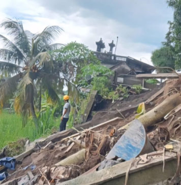 Senderan Rumah Warga di Karangasem Jebol, Akses Gang Tertutup