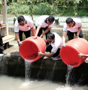 Tebar 2.000 Benih Lele, Lapas Tabanan Perkuat Kemandirian Warga Binaan