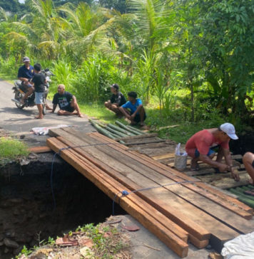 Akses Jalan Putus, Puluhan KK Sempat Terisolir