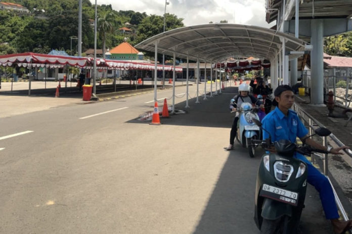 Arus Balik Di Pelabuhan Padangbai Masih Landai 1