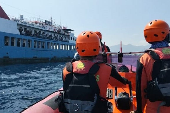 Arus Balik Meningkat, SAR Gelar Patroli Di Selat Bali 1