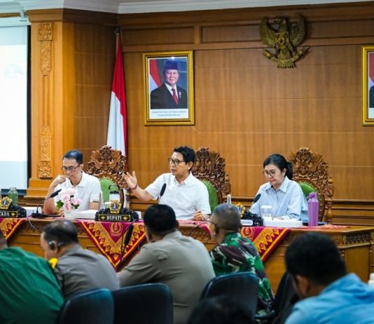 Bupati Adi Arnawa Pimpin Rakor ASPER PSBS Tegaskan Aturan Pemilahan Sampah di Badung Mulai April 2026