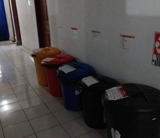 Disbud Tabanan Ajak Staf Pegawai Terapkan Pemilahan Sampah di Kantor