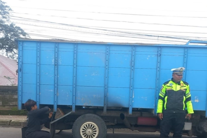 Ganggu Kenyamanan, Truk Knalpot Brong Ditindak Tegas 1