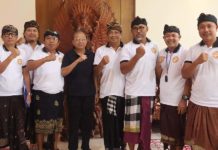 Gubernur Koster Dukung Komunitas Driver Online Berbasis Desa Adat di Nusa Dua