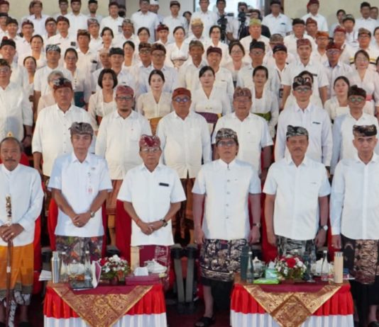 Gubernur Koster Minta Semua ASN Bali Bersatu dan Progresif Jalankan Visi Nangun Sat Kerthi Loka Bali