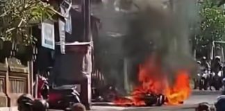 Hendak Diperbaiki ke Bengkel, Motor Terbakar di Jalan Gunung Sanghyang