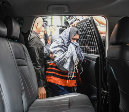 KPK Tetapkan Bupati Pekalongan Fadia Arafiq Tersangka, Langsung Ditahan