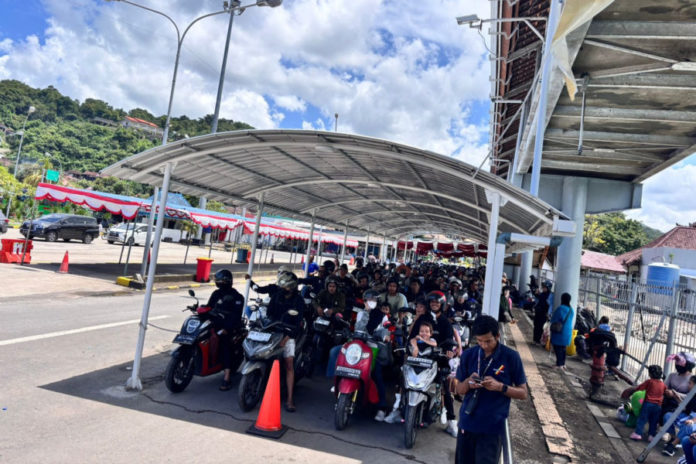 Meningkat, Arus Mudik Di Pelabuhan Padangbai 1