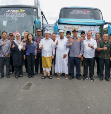 Peduli dan Bentuk Keharmonisan Antar-umat Beragama, Bupati Adi Arnawa Lepas Mudik Gratis 2026