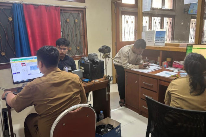 Pelayanan Publik Di Denpasar Tetap Buka Pada Cuti Bersama Lebaran, Ratusan Pengurusan Dukcapil Terlayani 1