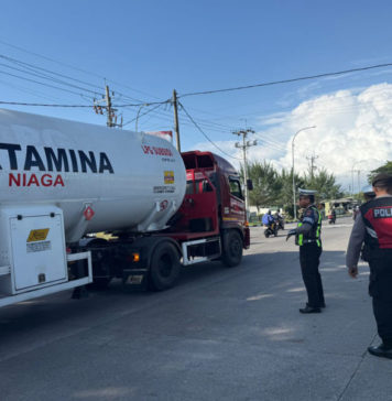 Personel Posyan Masceti Pastikan Kelancaran Arus Lalin Pascaritual Melasti