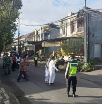 Polsek Gianyar Amankan Salat Idulfitri Jamaah Muhammadiyah