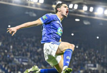 Penyerang Strasbourg Joaquin Panichelli melompat merayakan keberhasilannya mencetak gol ke gawang Reims pada pertandingan perempat final Piala Prancis di Stadion de la Meinau, Strasbourg, Selasa (3/3) waktu setempat. (x.com/RCSA_English)
