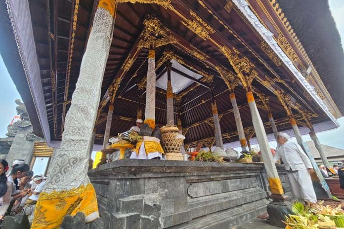 Tak Semua Orang Boleh Naik, Ini Konsepsi Spiritual Bale Gajah Di Pura Penataran Agung Besakih 1