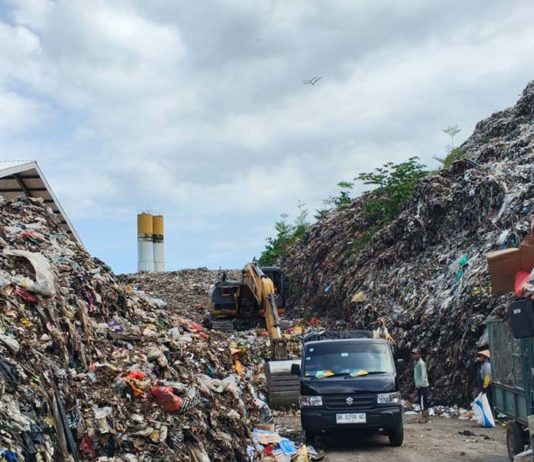 TPA Peh Overload, Sampah dari Gilimanuk Sempat Tertahan