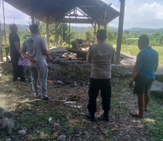 Tribun Lapangan Desa Pangyangan Terbakar