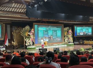 Wadahi Pekerja Migran, Gubernur Minta Aplikasi PMI Krama Bali Dioptimalkan