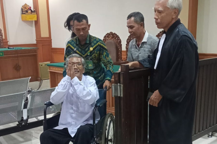 Bukan Penyelenggara Negara, Eks. Ketua LPD Singgung Hukum Adat Bersifat Otonom 1
