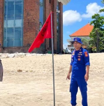 Cuaca Esktrem, Masyarakat Diminta Kenali Rambu Larangan di Pantai