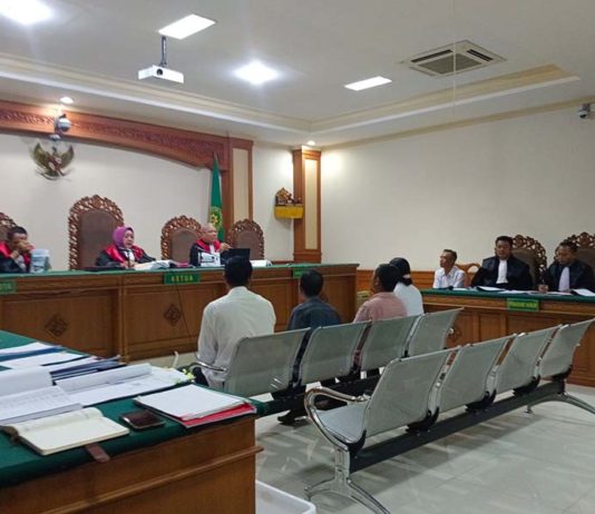 Eks Kades Batukaang dan Manager BUMDes Diadili Kasus Korupsi