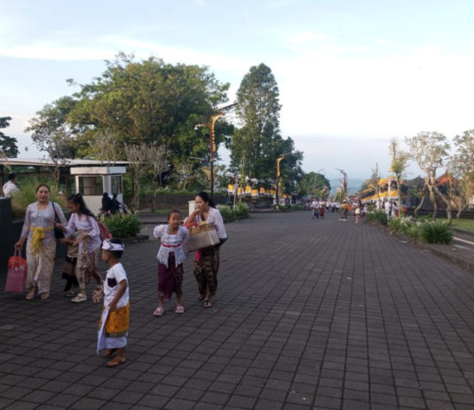 Pantau Pamedek, Ratusan CCTV Terpasang di Kawasan Pura Agung Besakih